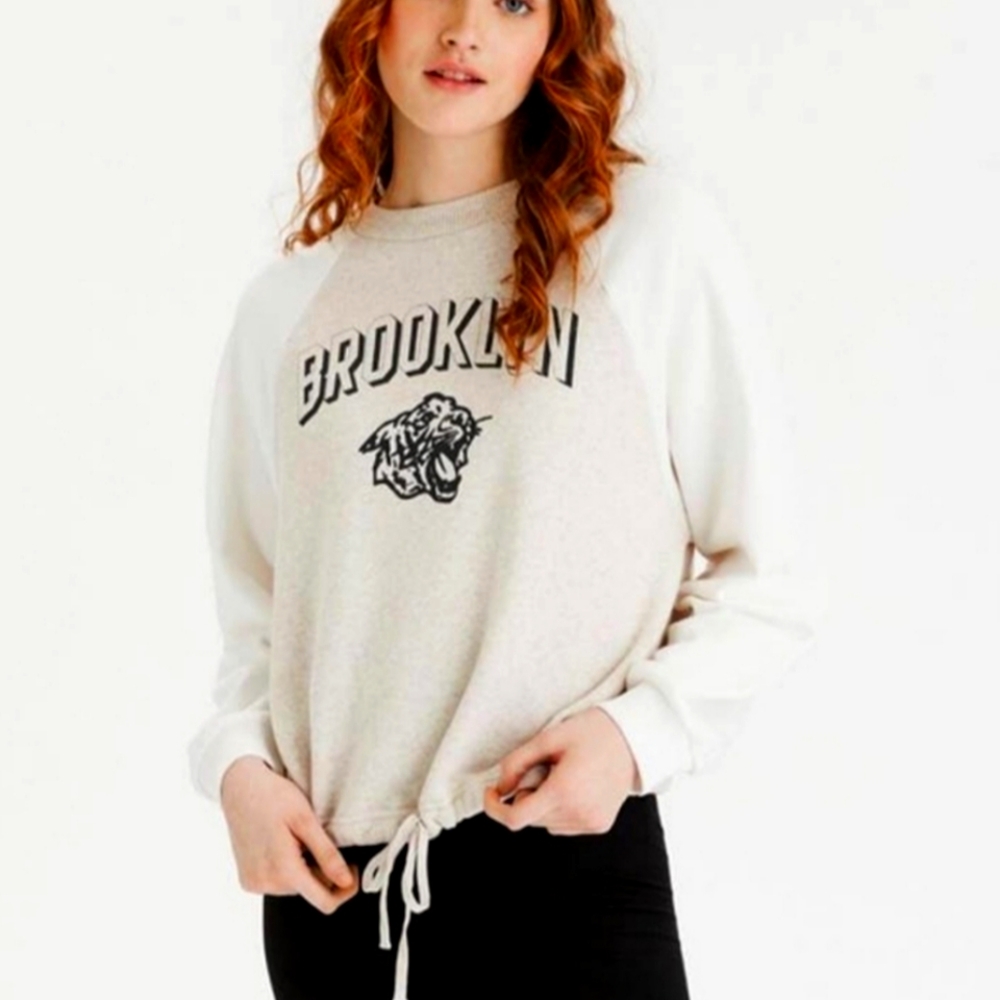 American Eagle Ahh-Mazingly Soft Brooklyn 2 Tone Sweatshirt